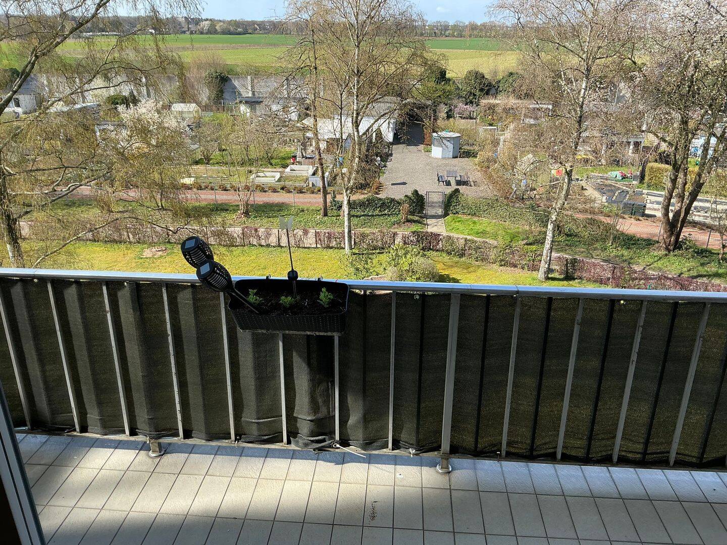 Wunderschöne 4-Zimmer-Wohnung mit Balkon, Aufzug und Tiefgaragenstellplatz! – Mönchengladbach – Vorschaubild 3