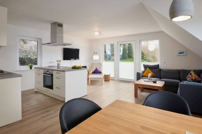 Laboe, beste Lage - Einfamilienhaus, ca. 100m², 3 Zimmer, 2 Bäder zu vermieten