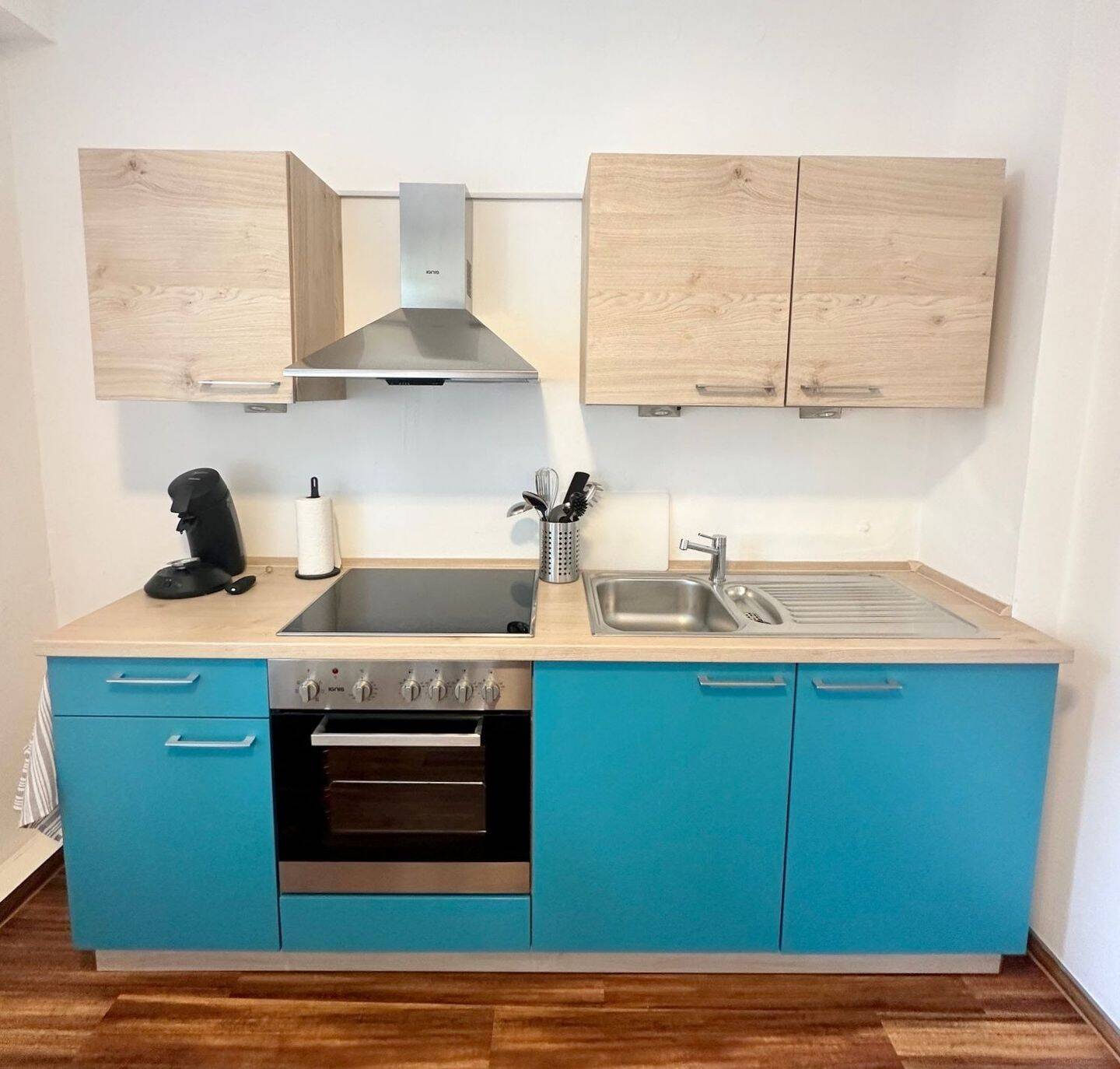 ***Modern-Möbliert! Für max. 4 Personen! - EG - 4 ZKDB Wohnung, EBK, zentral in MG-Rheydt*** – Mönchengladbach – Vorschaubild 9