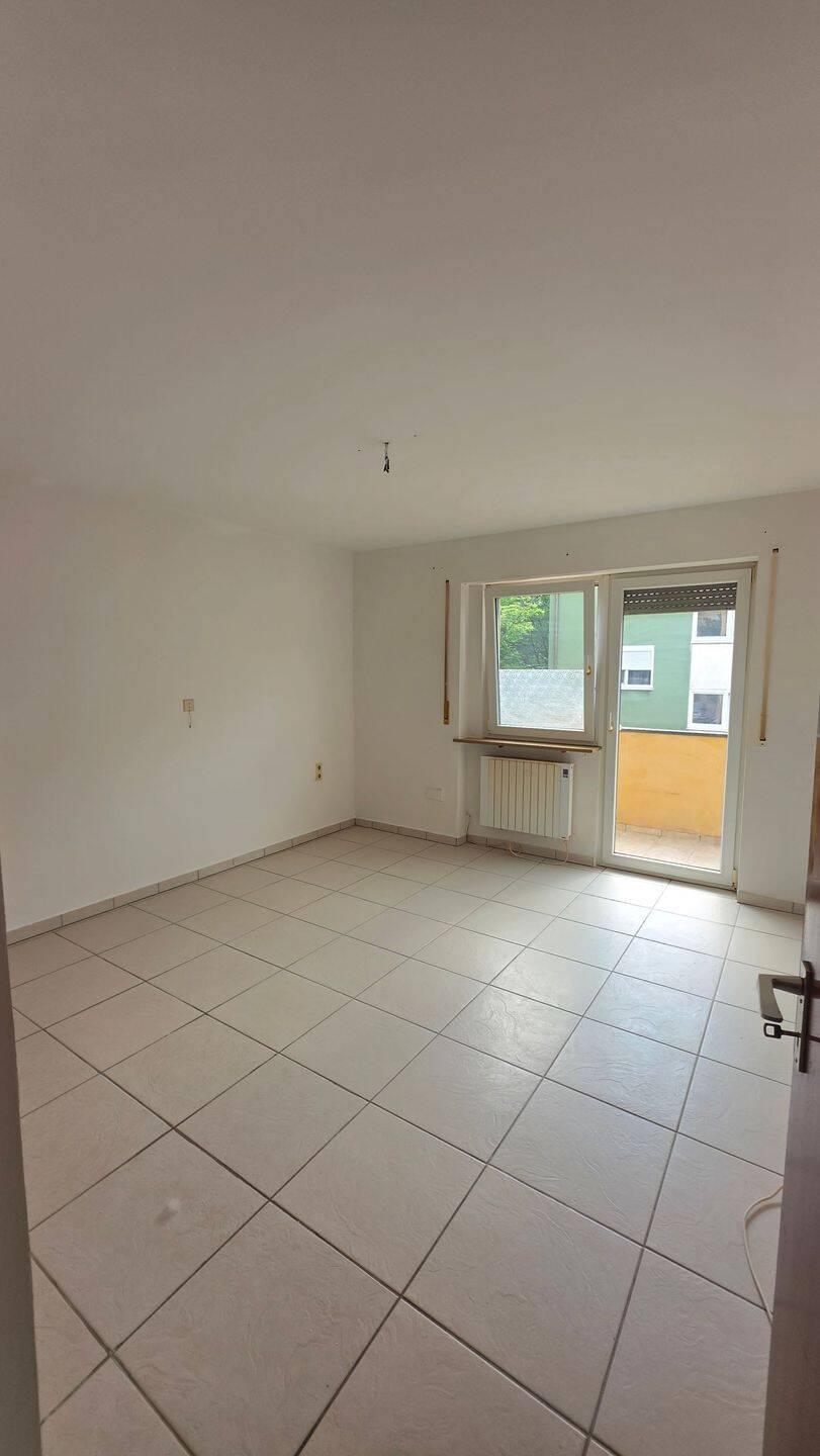 Leerstehende 2-Zimmer-Wohnung mit Balkon – flexibel nutzbar in Nürnberg-Schweinau – Nürnberg – Vorschaubild 3