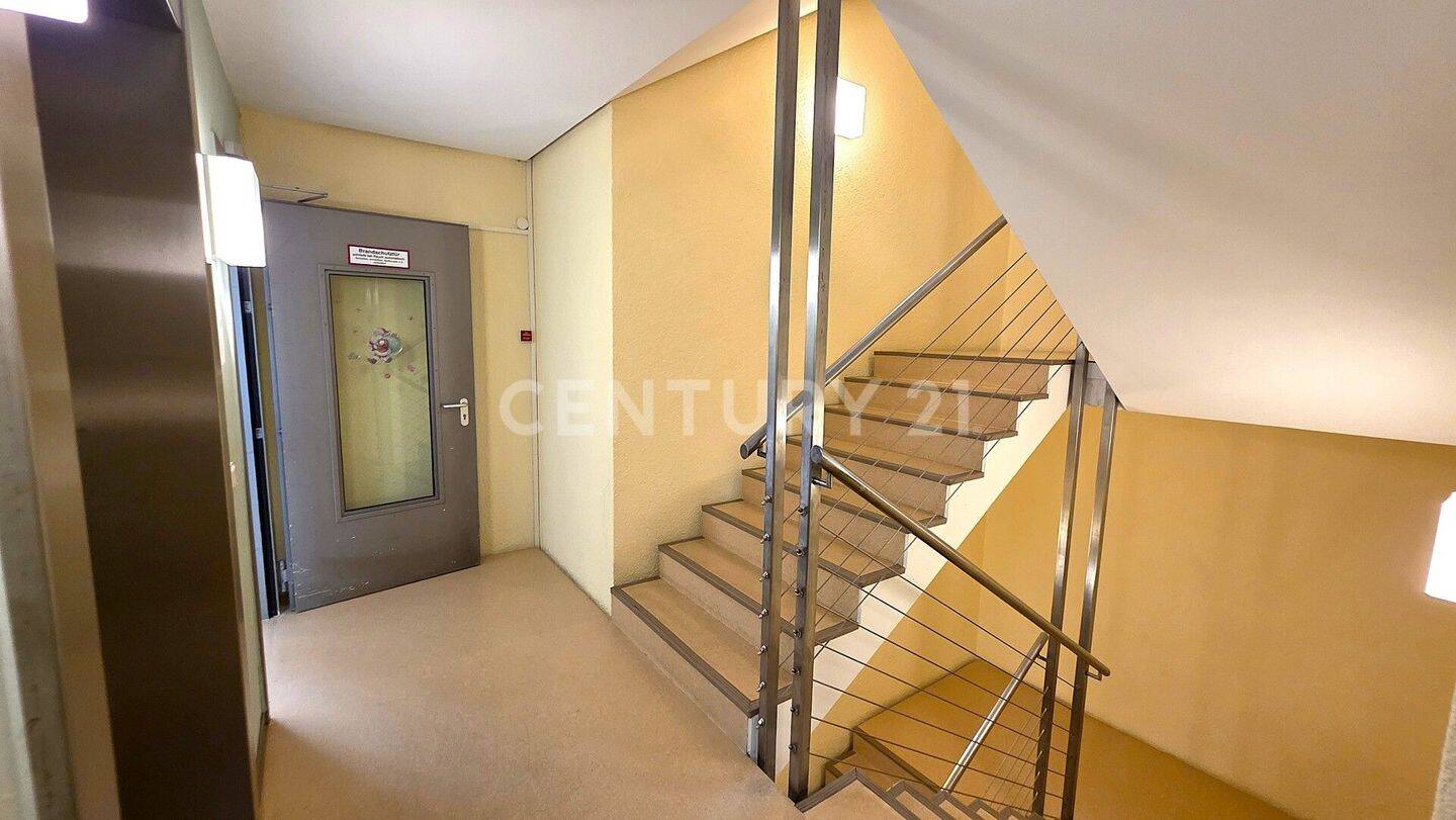 Einzigartige exklusive 3ZK, 2Bäder Penthouse Wohnung mit großem Balkon in Top Wohnlage von Dudweiler – Saarbrücken – Vorschaubild 6