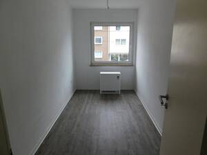 Frisch renoviert! Klasse 3-Zimmer-Wohnung mit Balkon! – 45355 Essen – Vorschaubild 3