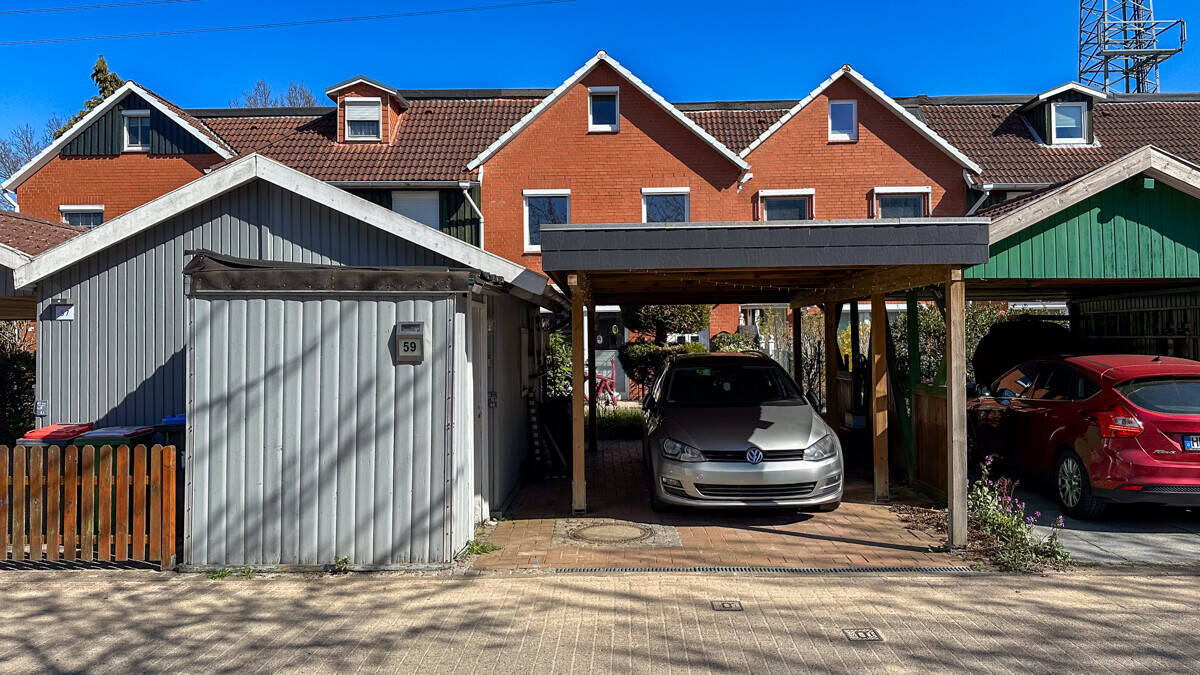 Reihenmittelhaus - groß, hell, mit Carport