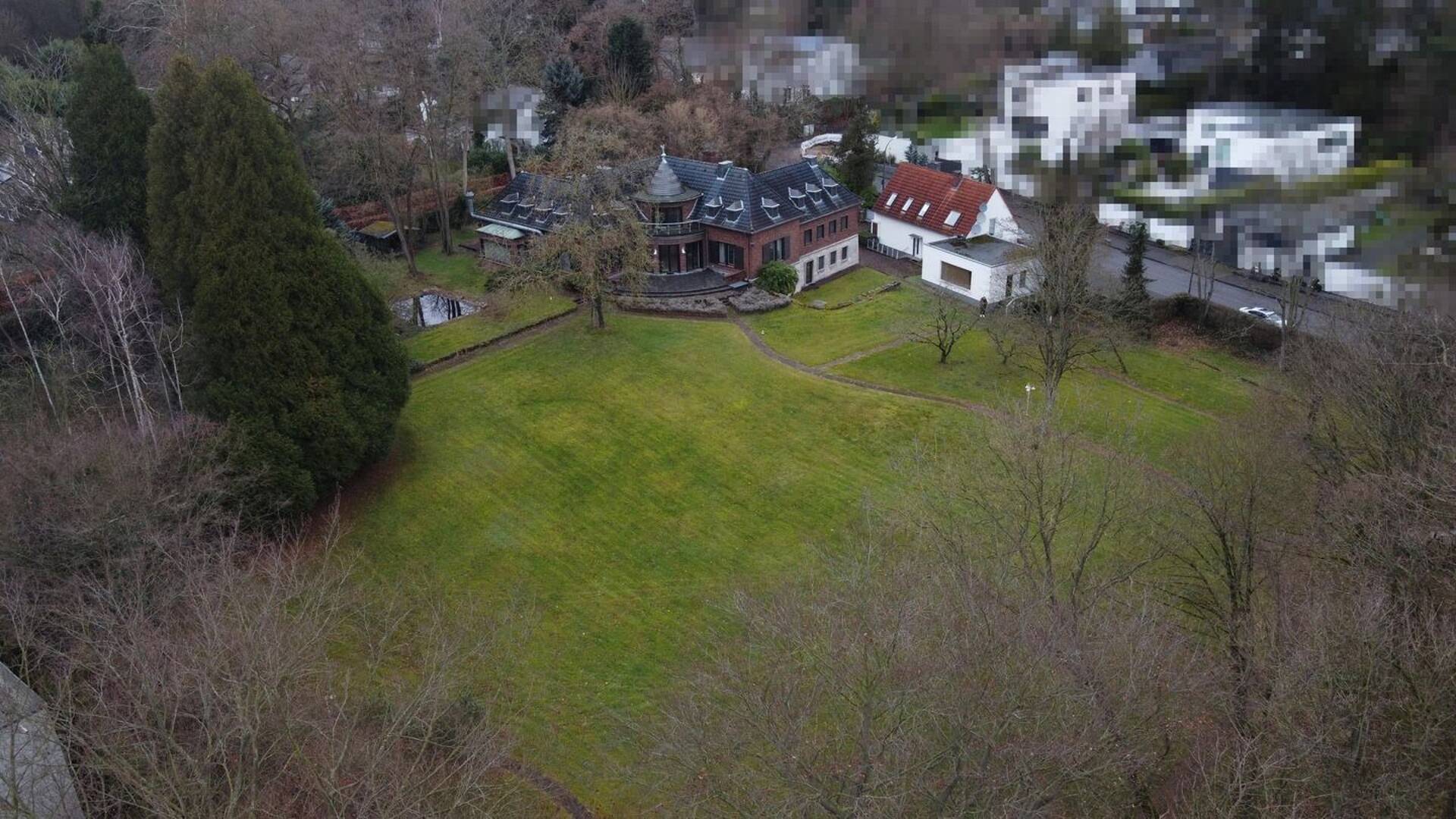 Haus in 50996 Köln / Hahnwald mit 660,4 m² kaufen