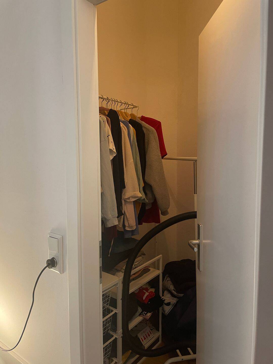 Schön gelegene Einzimmerwohnung – Düsseldorf – Vorschaubild 4