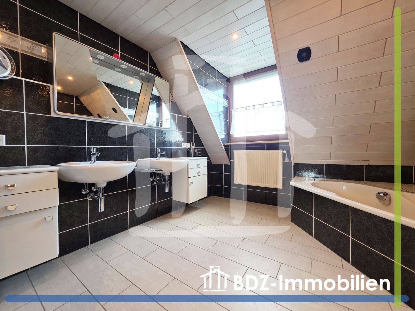 Großzügige Maisonettewohnung mit zusätzlichem Studio – Nürnberg – Vorschaubild 9