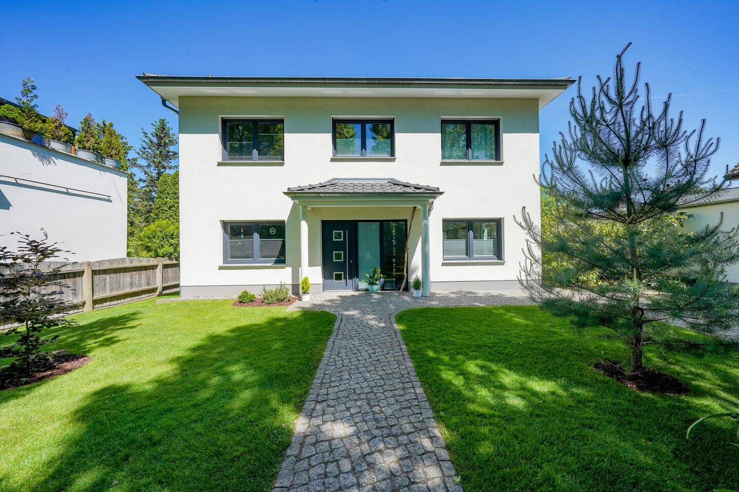 Ihr Wohntraum mit 5 Zimmern - familienfreundliche Stadtvilla – Berlin – Vorschaubild 3