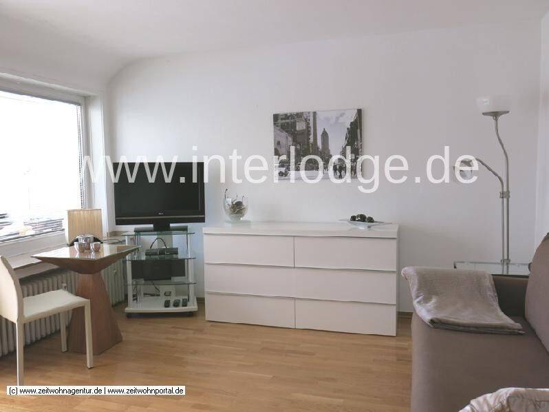 INTERLODGE Modern möbliertes Apartment mit Wintergarten inDüsseldorf-Unterbach