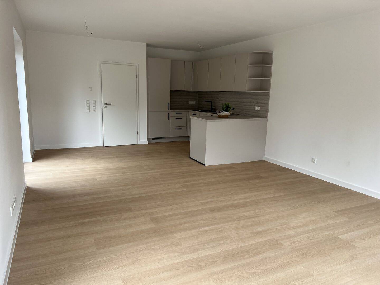 Neuwertige Doppelhaushälfte mit toller Dachterrasse und Garten – Kaltenkirchen – Vorschaubild 4
