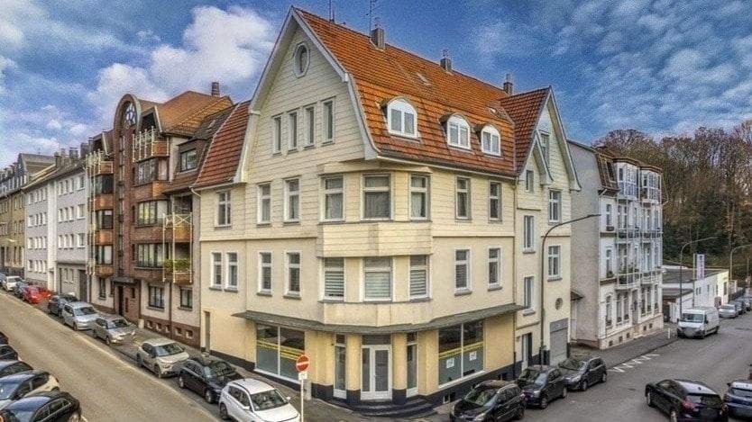 Solides Anlageobjekt: Kernsaniertes Mehrfamilienhaus mit Gewerbeeinheit – Wuppertal – Bild 1 von 9