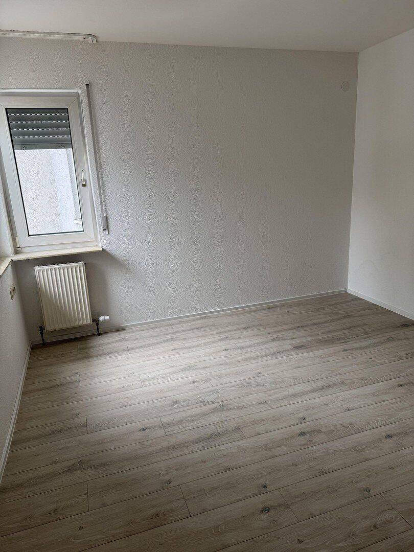 Neu Renovierte Wohnung zu vermieten – Kirchardt – Vorschaubild 4