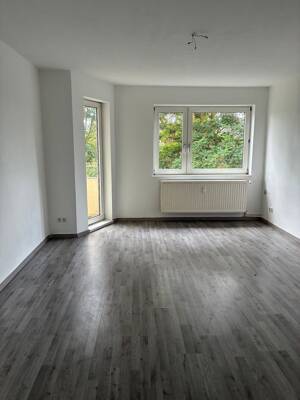 Zentral. Hell. Bezugsfertig - 4 Zimmer mit Balkon im Herzen der Stadt