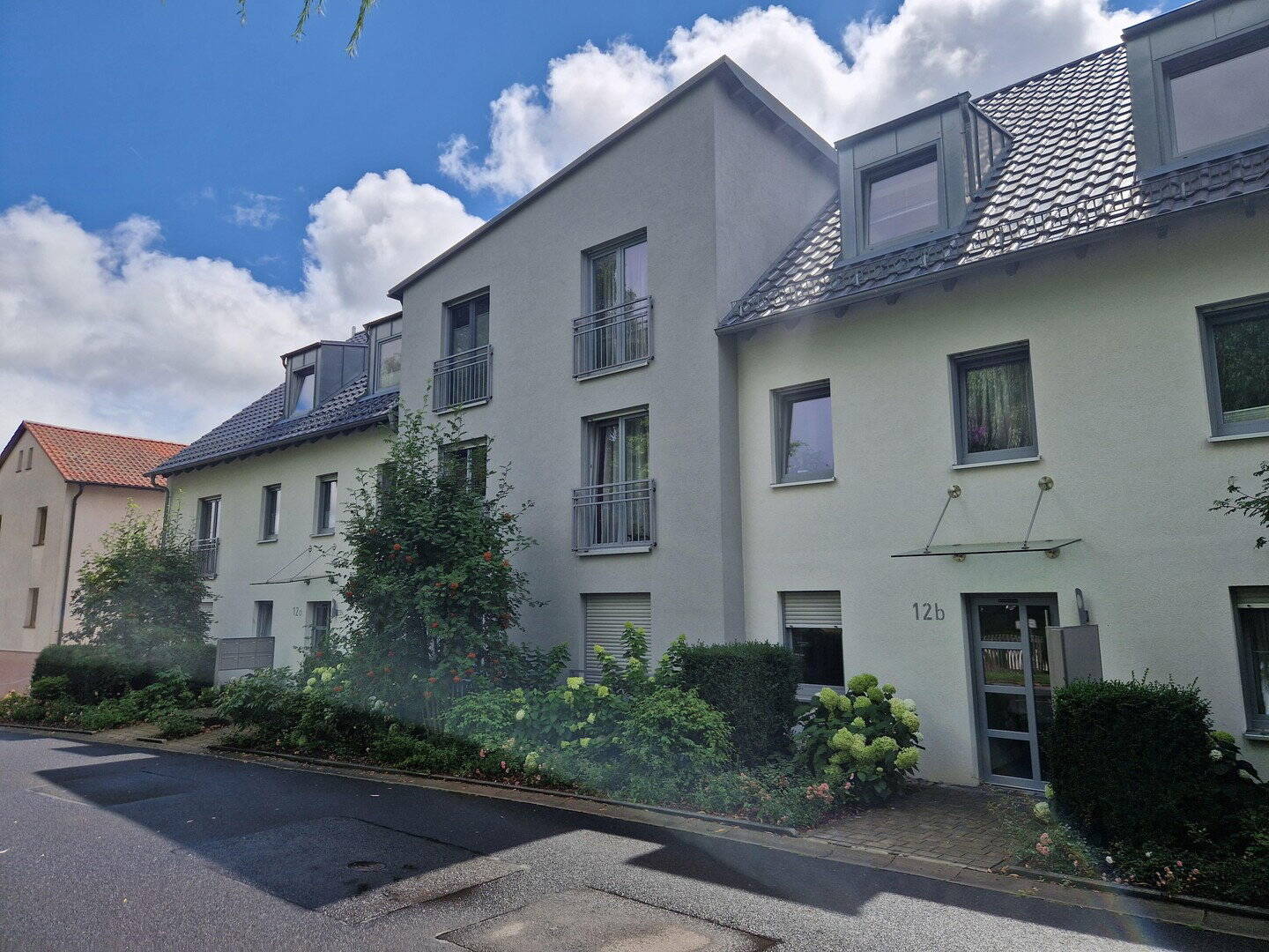 Barrierefreie 3,5-Zimmer Wohnung mit Balkon in Garitz