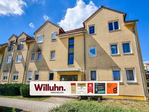 Dachgeschoss-Perle mit separater Küche und Tageslichtbad - vermietet, mit Garage und Speicher