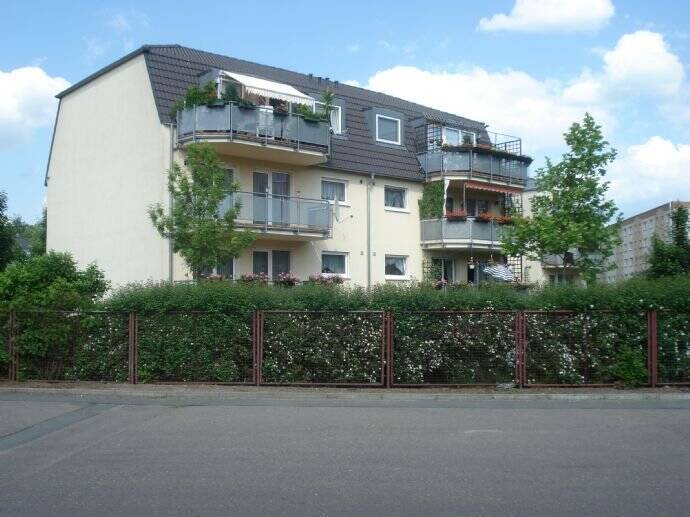 moderne 3 Raum DG-Wohnung in Sandersdorf-Brehna ab 01.12.2026 zu vermieten