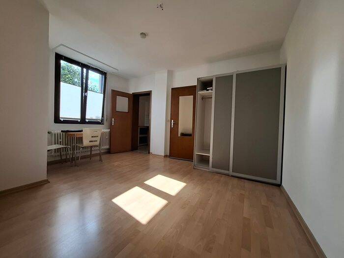 **Stadtnah und ruhig! Appartement mit separater Küche in fußläufiger Entfernung zur Beueler City**