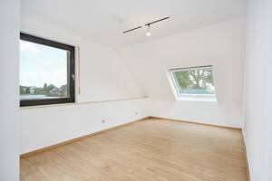 Einzigartiges Maisonette-Erlebnis mit Rheinblick, Garten und Balkonvielfalt – 40589 Düsseldorf – Vorschaubild 7