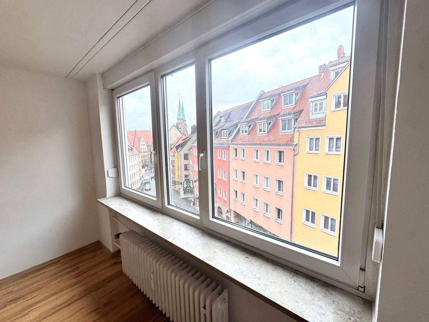 Schönes City-Apartment an der Burg – Nürnberg – Vorschaubild 3
