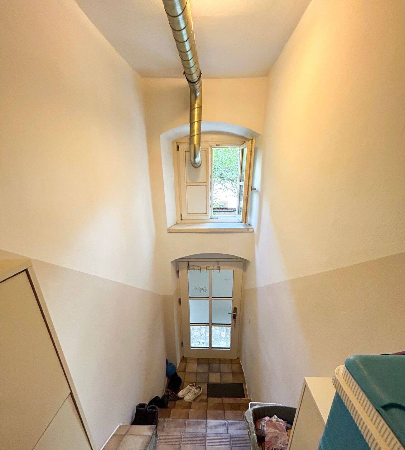 Vermietete 3-Zimmer-Hochparterre-Wohnung mit kleinem Garten in der Innenstadt! – Regensburg – Bild 1 von 6