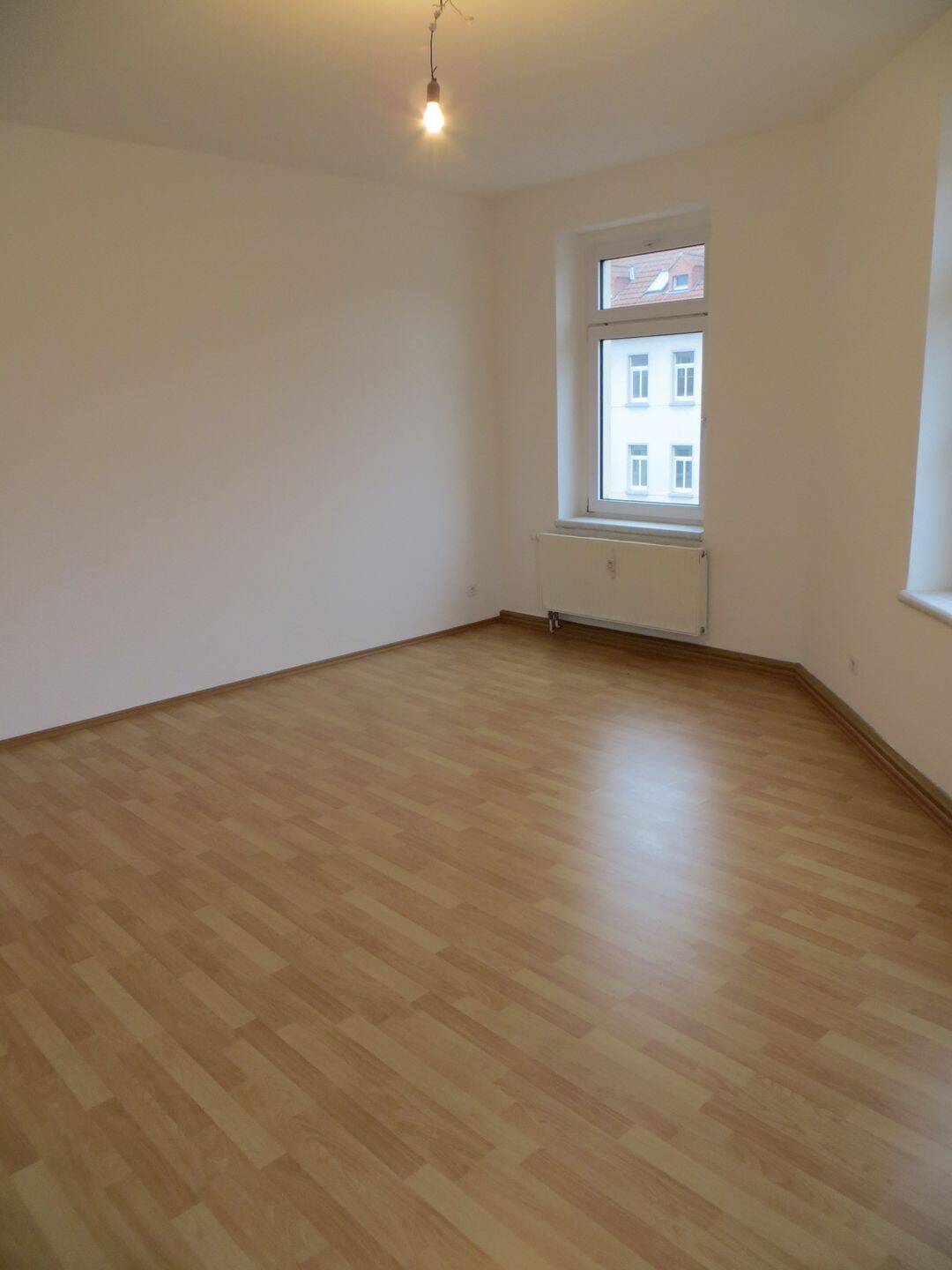 Möckern- individuelle kleine 3-Raum-Wohnung mit Duschbad in ruhiger Lage – Leipzig – Vorschaubild 4