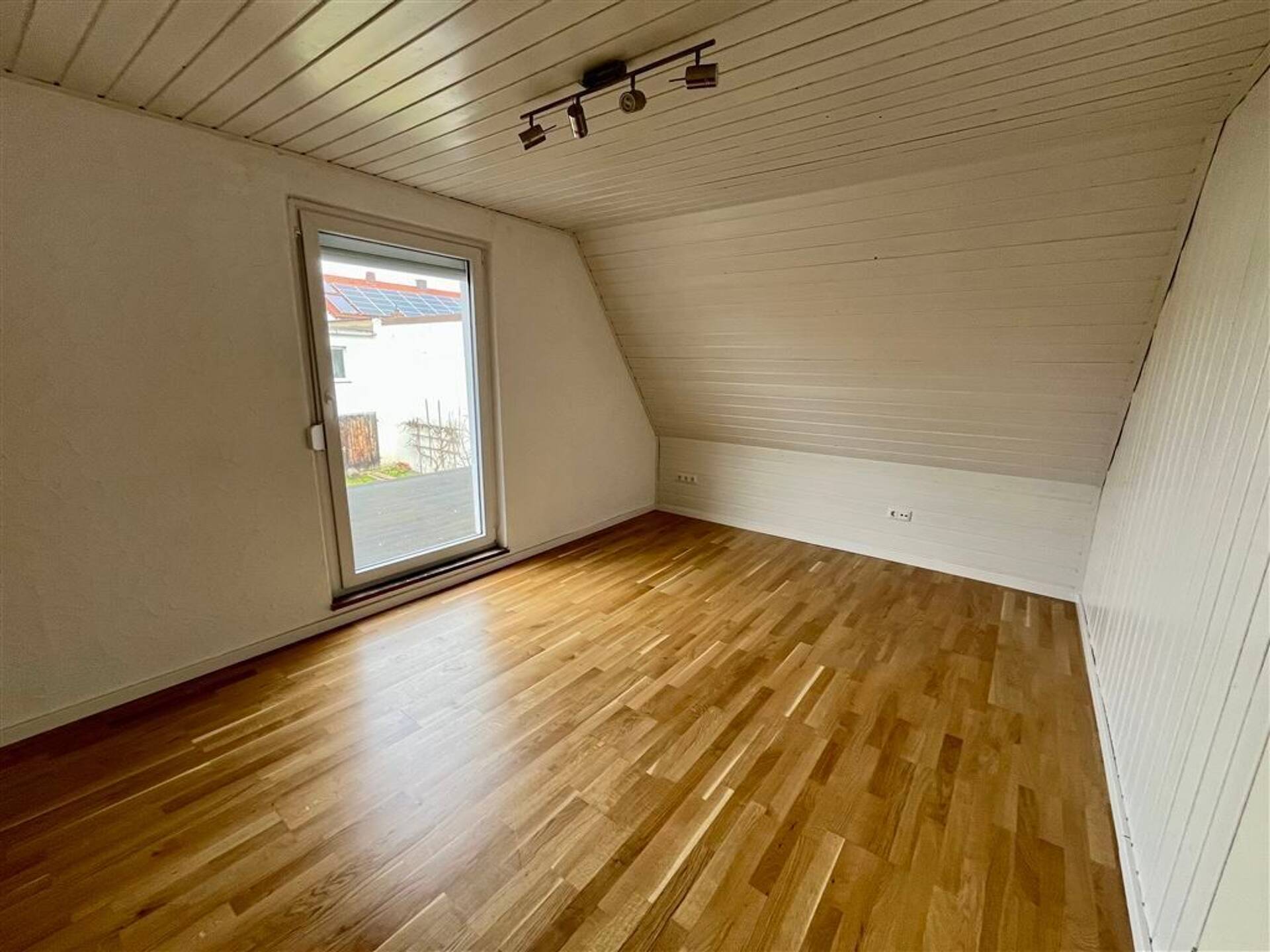 Haus in 96103 Hallstadt mit 260 m² kaufen