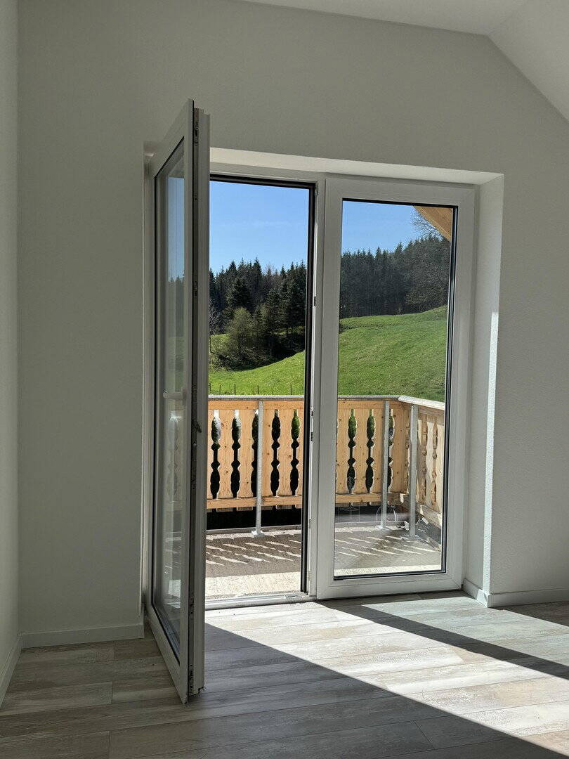 Modernes Einfamilienhaus in Ronsberg - Baujahr 2018, Massivbau, 818 m² Grundstück – Ronsberg – Vorschaubild 8