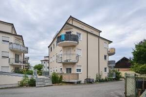 Sofort beziehbare 2 Zimmer-ETW mit Balkon und TG-Stellplatz – 94315 Straubing – Vorschaubild 1