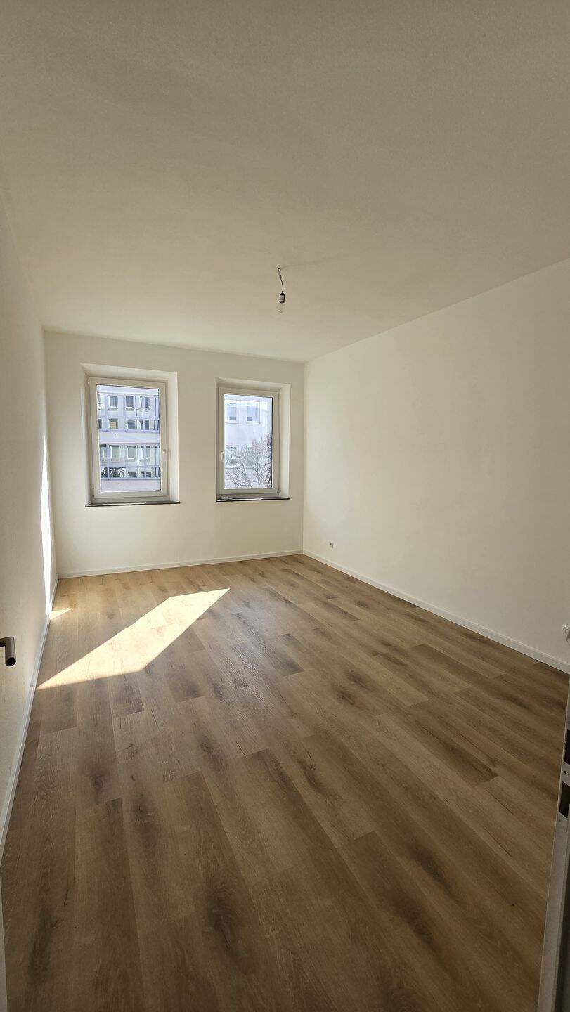 Erstbezug nach Sanierung – Schöne helle 75 m², 3-Zimmer-Altbau Wohnung – Nürnberg – Vorschaubild 9