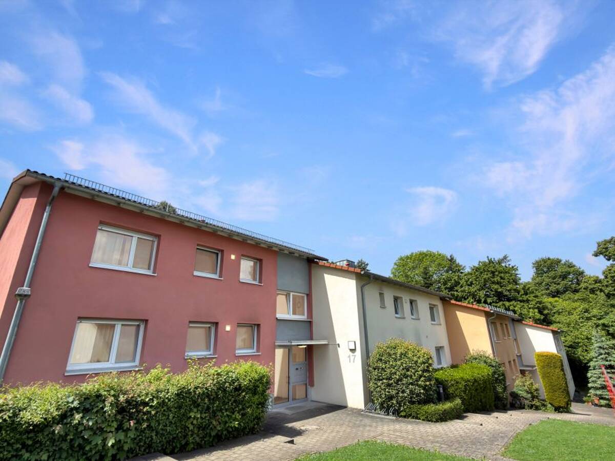 Provisionsfrei* Neuer Preis, Top Rendite & Planbarer Bezug: Großzügige 4-Zimmer-Erdgeschosswohnung mit Gartenanteil in Ravensburg – 88214 Ravensburg – Bild 1 von 7