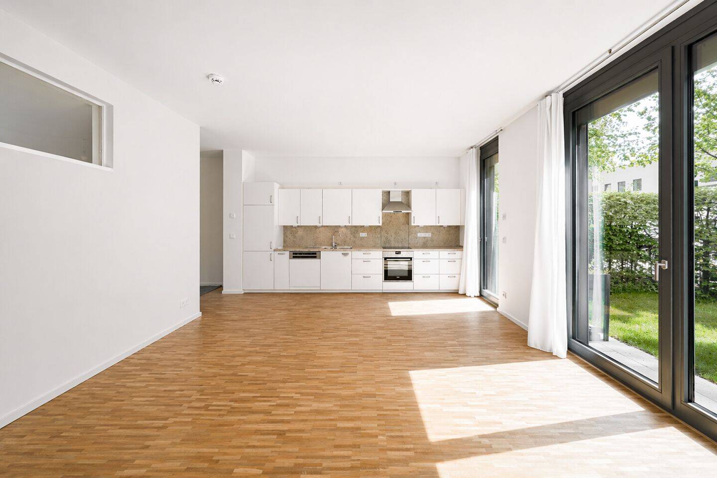 Leben im beliebtem Florakiez - barrierefreie 2 Zimmer Wohnung mit Terrasse und kleinem Garten – Berlin – Vorschaubild 7