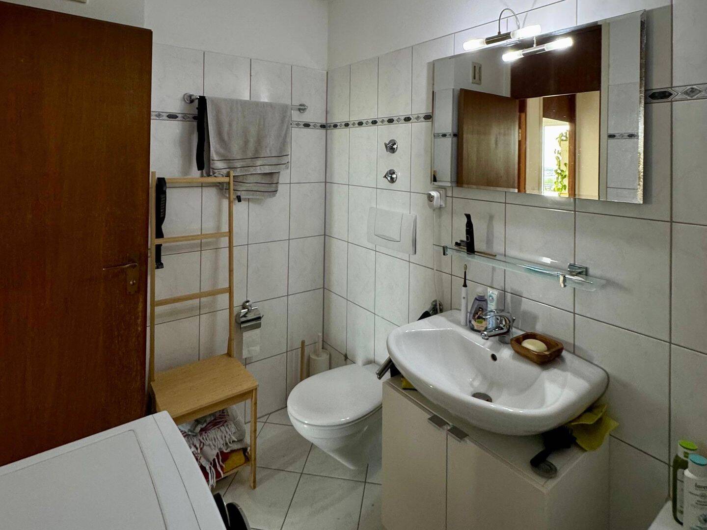 Helle 2-Zimmer Wohnung mit großem Balkon in Schwabing-West zur befristeten Untervermietung – München – Vorschaubild 6
