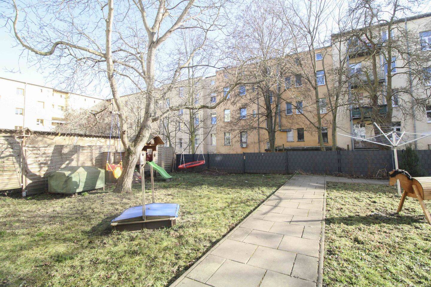 Charmante 3-Zimmer-Altbauwohnung in der historischen Angersiedlung – Magdeburg – Vorschaubild 3