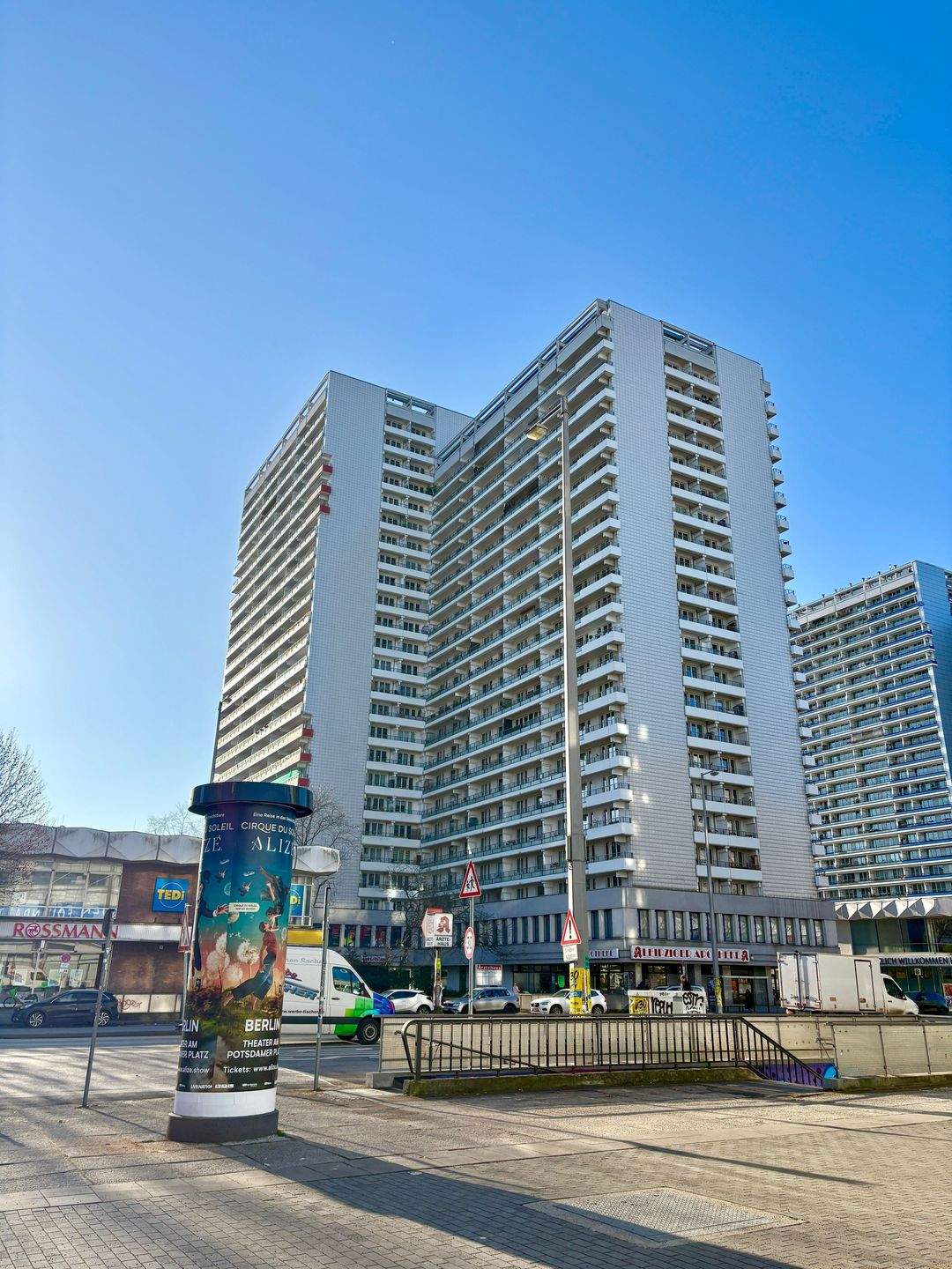 Panoramawohnen über den Dächern Berlins, 3-Zimmer-Wohnung in Bestlage von Mitte – Berlin – Bild 1 von 9