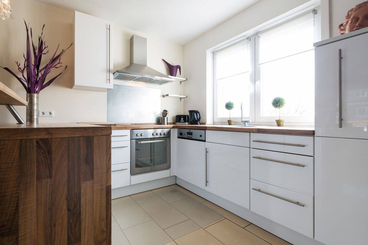 exclusiv möblierte 2 Zimmer Wohnung in Düsseldorf-Oberkassel NK. inklusiv – Düsseldorf – Vorschaubild 4