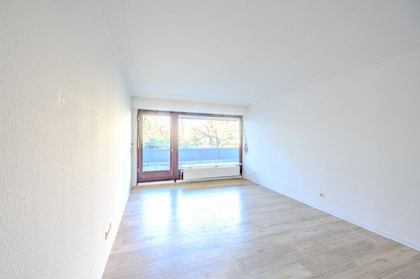 Charmante und helle 2-Zimmer-Wohnung mit Balkon in Westausrichtung gelegen in Hamburg Rahlstedt – Hamburg – Vorschaubild 5