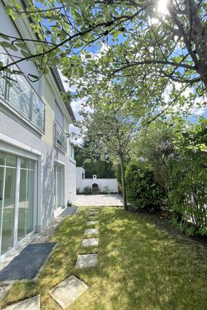 AIGNER - Sonnige Maisonettewohnug mit Garten in bester Lage von Waldtrudering! – 81827 München – Vorschaubild 4