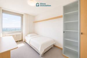 3,5 Zimmer mit Fernblick und Balkon – 70599 Stuttgart – Vorschaubild 3