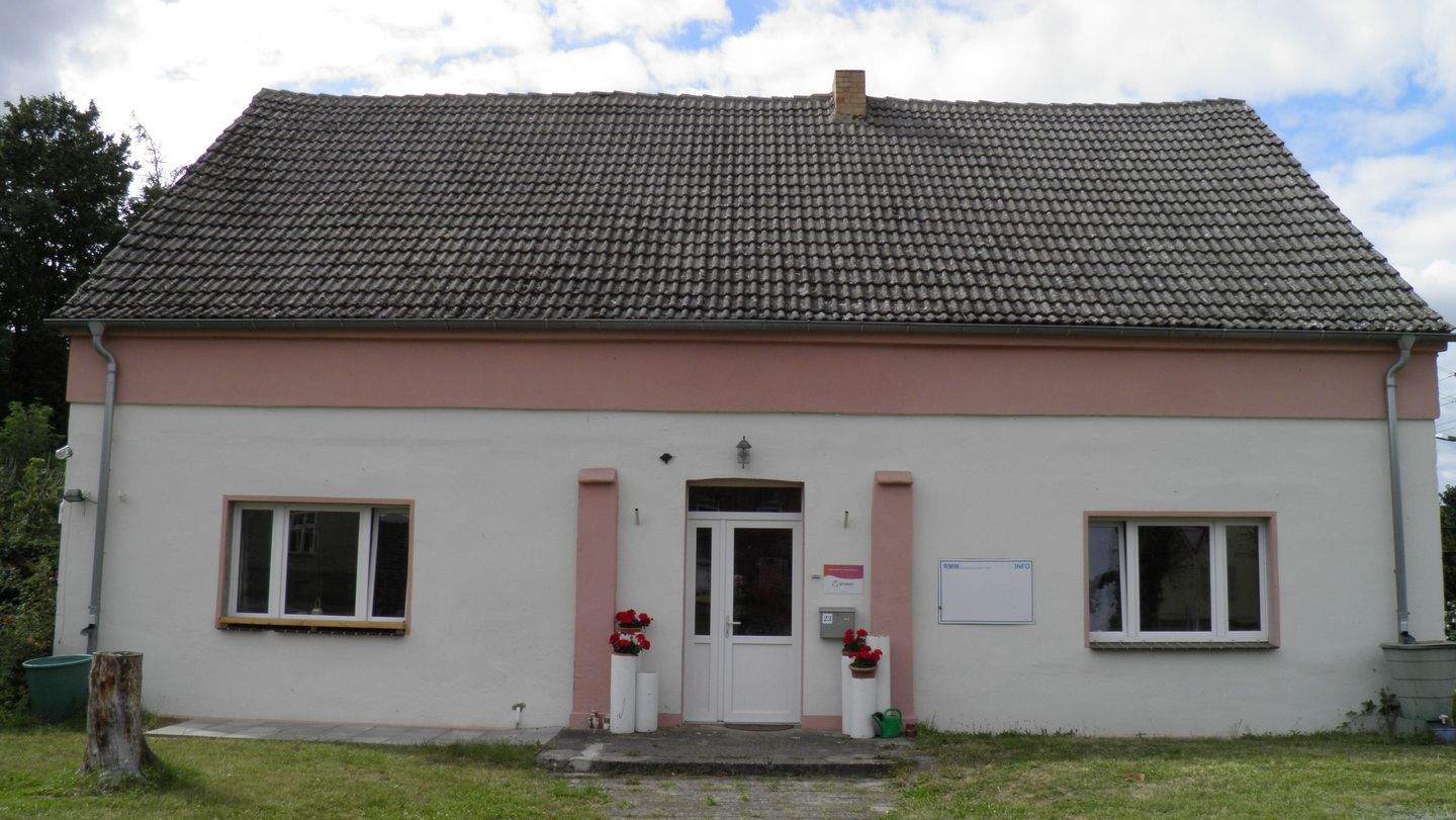 +++ Handwerker aufgepasst +++ Ein Wohnobjekt anderer Art mit drei WE in zentraler Dorflage – Lindendorf – Vorschaubild 2