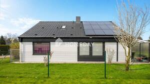 Nachhaltiger Wohntraum mit Wärmepumpe, PV-Anlage, moderner Küche und viel Platz in ruhiger Lage – 27574 Bremerhaven – Vorschaubild 4