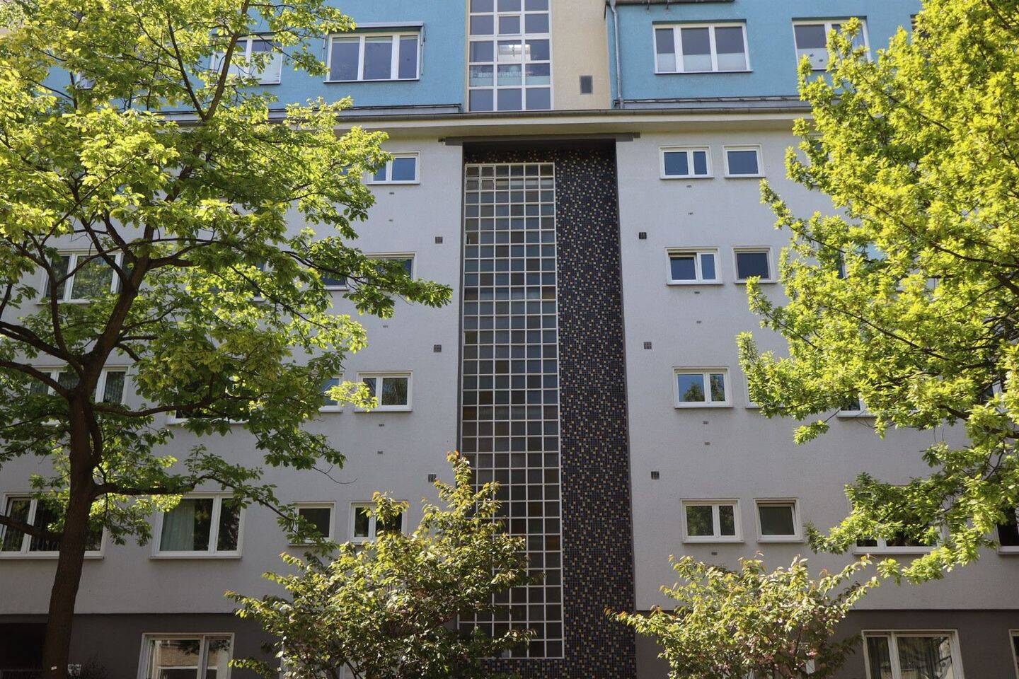 Ihr Rückzugsort in Schöneberg - Zwischen Viktoria-Luise-Platz, Bayerischer Platz & Prager Platz · 1. OG · Aufzug · Balkon · Innenhof – Berlin – Vorschaubild 4