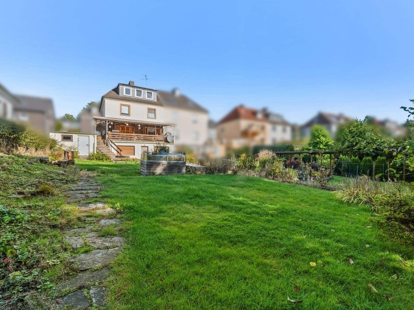 Charmante Doppelhaushälfte mit ca. 147 m² Wohnfläche, sonniger Terrasse in Wuppertal-Oberbarmen – Wuppertal – Bild 1 von 9