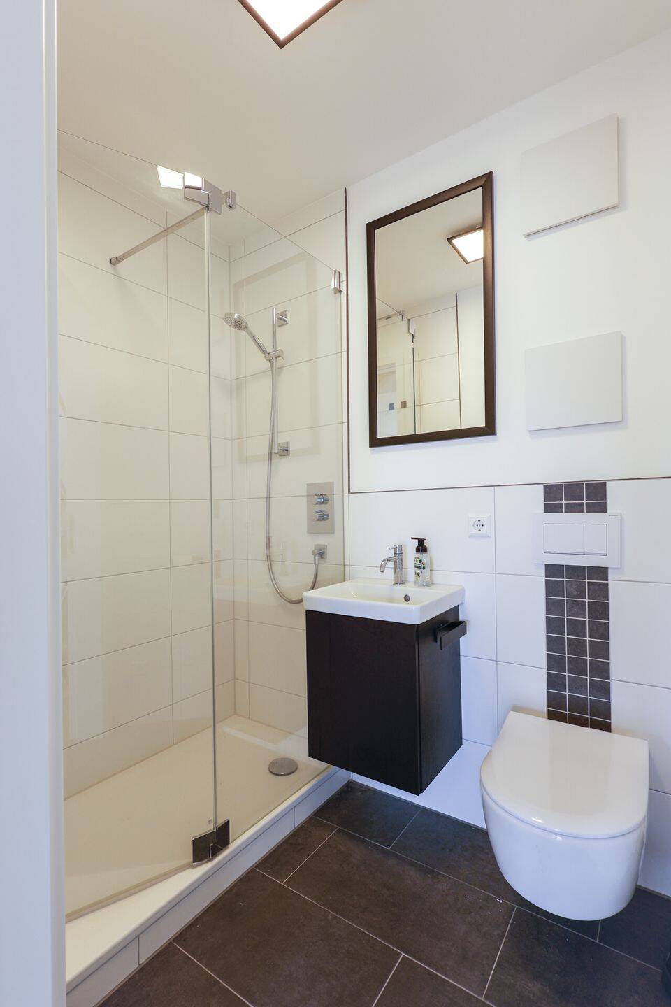 Modernste Architektur | luxuriöse Ausstattung | exklusive Lage – Reutlingen – Vorschaubild 8