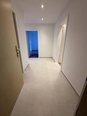 Lichtdurchfluteter Wohntraum in Köln Weiden - Großzügige 3-Zimmer-Wohnung mit Balkon – 50858 Köln – Vorschaubild 9