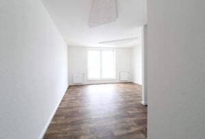 Top Lage im Szeneviertel mit Marmorbad, französischen Balkon und frisch renoviert – 39108 Magdeburg – Vorschaubild 3