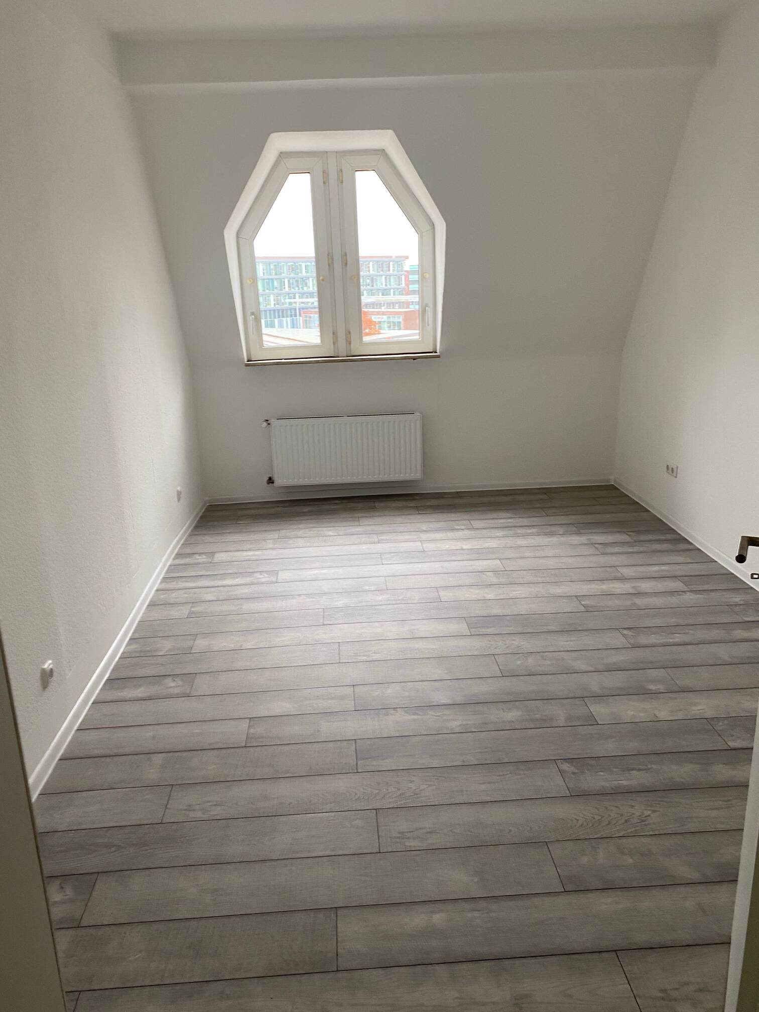 Altbau mit Charm und Aussicht – Bottrop – Vorschaubild 2