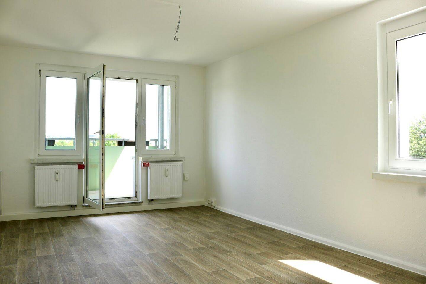 Ihr Wohlfühl-Zuhause: Sanierte Wohnung mit Balkon im grünen Helbersdorf – Chemnitz – Vorschaubild 3