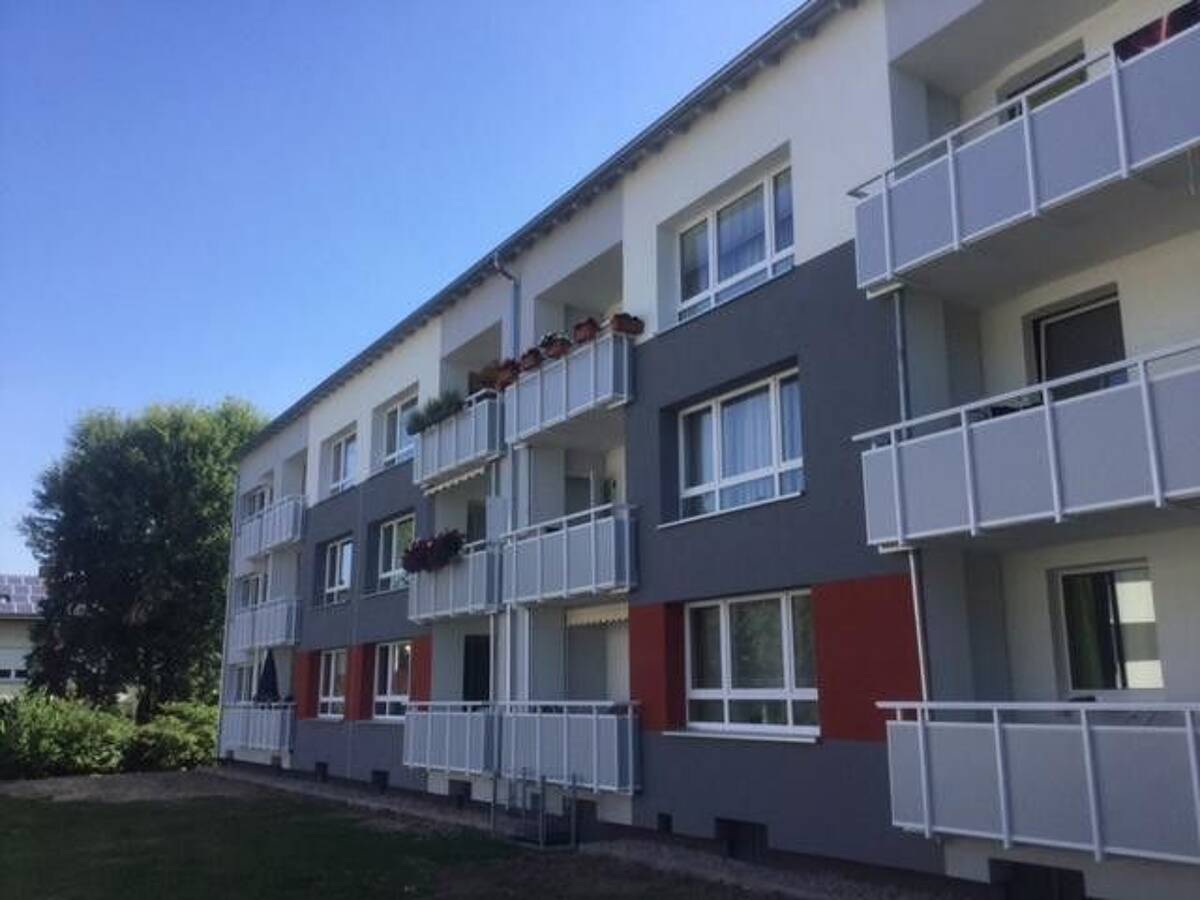 Attraktiv! Renovierte 4-Zimmer-Citywohnung – 33605 Bielefeld – Bild 1 von 7
