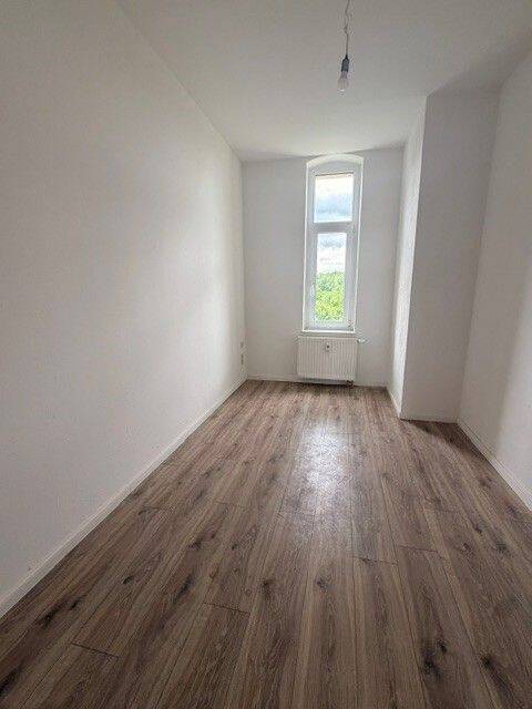 **frisch sanierte 4 Zimmer Wohnung im 2. OG mit Dusche* zentrumsnah** Bezugsfertig zu 01.08.2026 !! – Plauen – Vorschaubild 6
