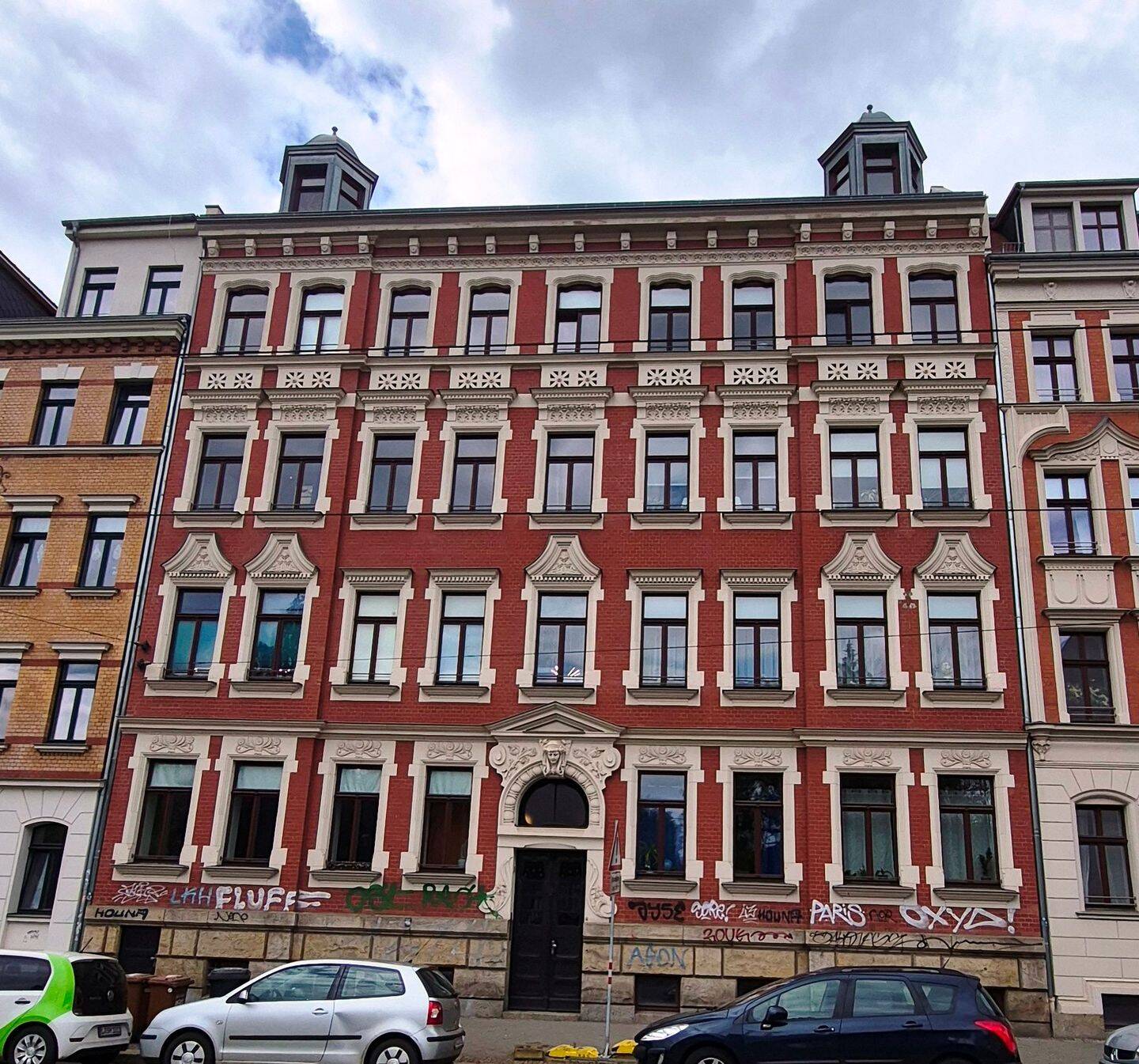 Charmante 3-Raum-Wohnung in saniertem Altbau