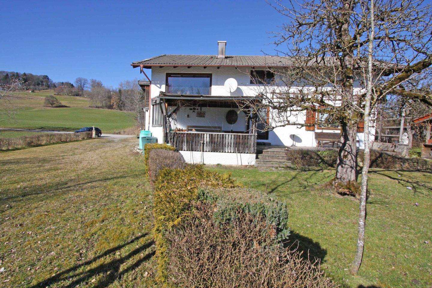 Grundstück mit Altbestand in ruhiger Ortsrandlage und schönem Alpenpanoramablick – Rimsting – Vorschaubild 3